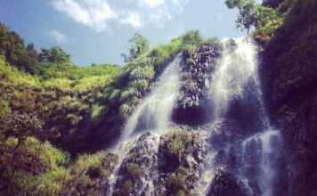 Goa’s Bamanbudo Waterfall गोवा जाये तो इसे जरूर देखे Goa's Bamanbudo Waterfall